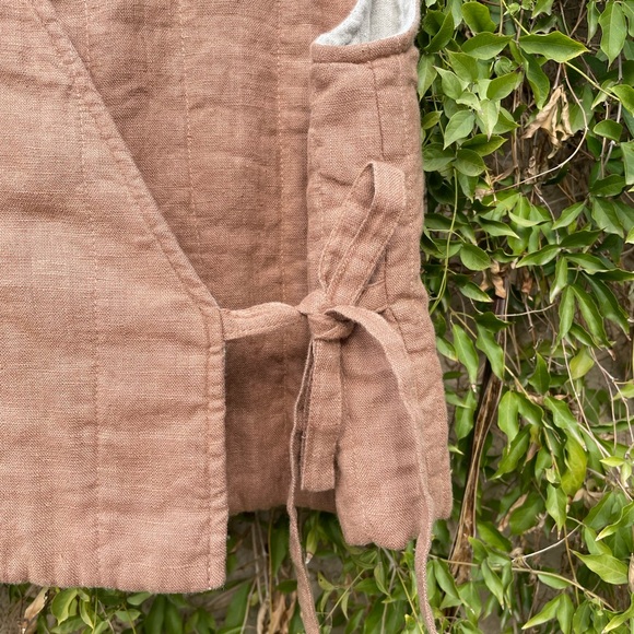 Quilted Linen Vest- Etsy Shop Lithuanian linen Cottagecore - Picture 4 of 8